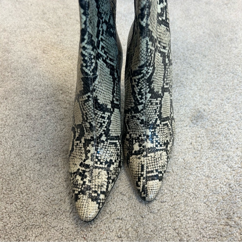 Design concept studio cream black snake print thigh high over the knee boots NWT - Picture 7 of 14